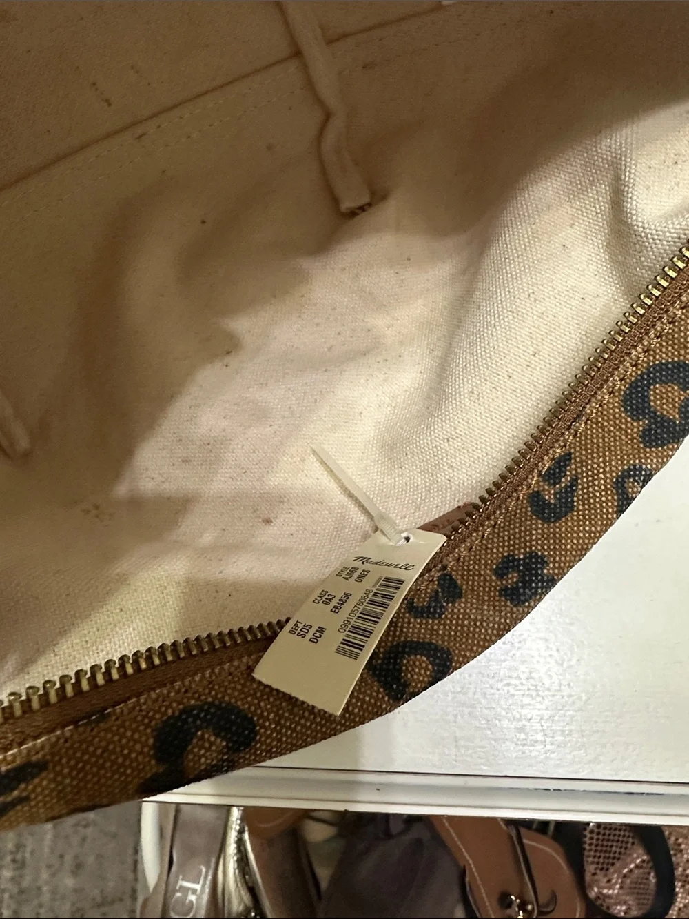 Nwts Madewell Distressed Canvas Leopard Hobo